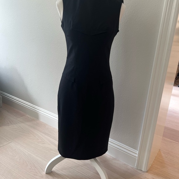 Black dress size 2 - Picture 2 of 3